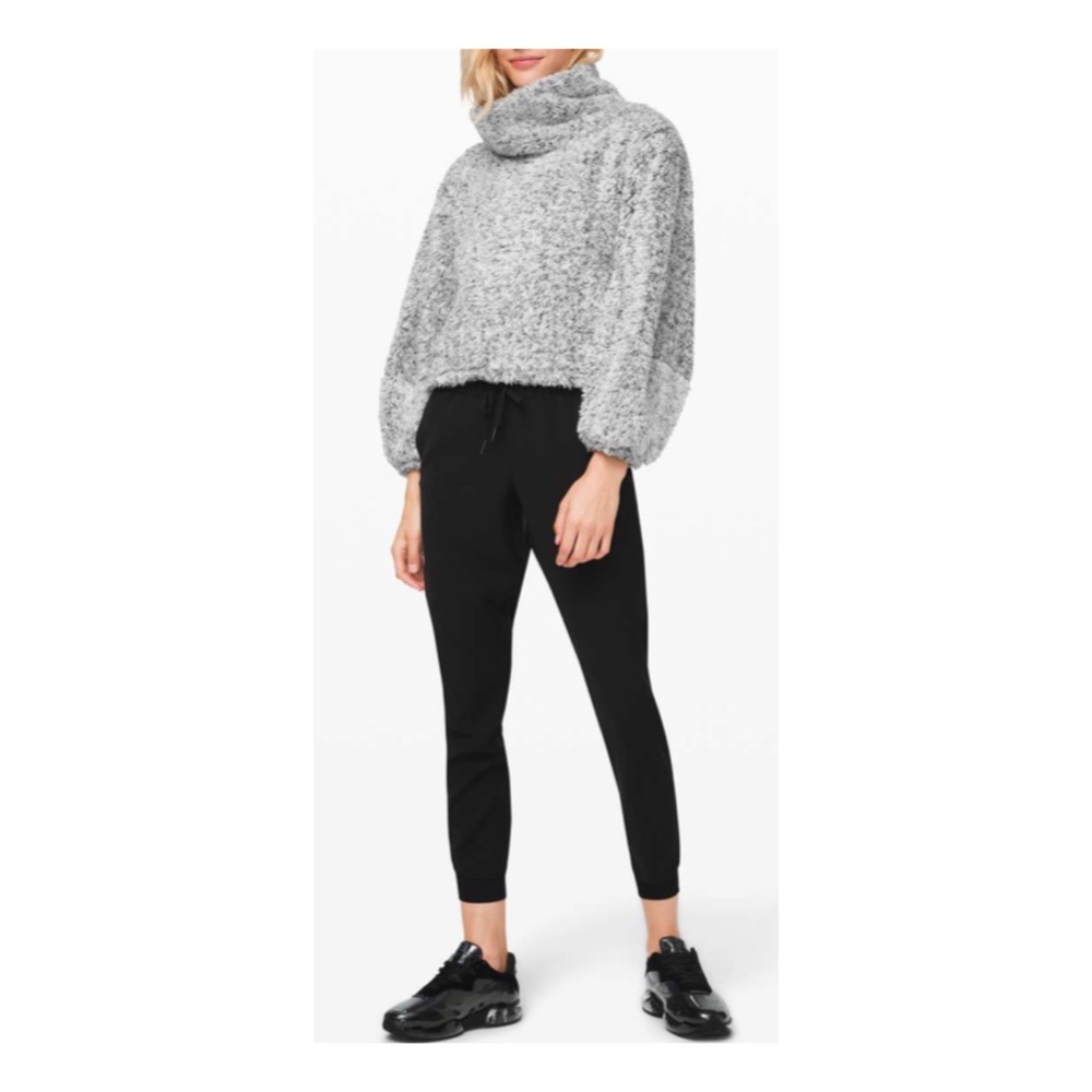 Lululemon restore Sherpa pullover